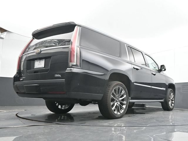 Used 2018 Cadillac Escalade ESV Premium Luxury AWD/4WD image 47