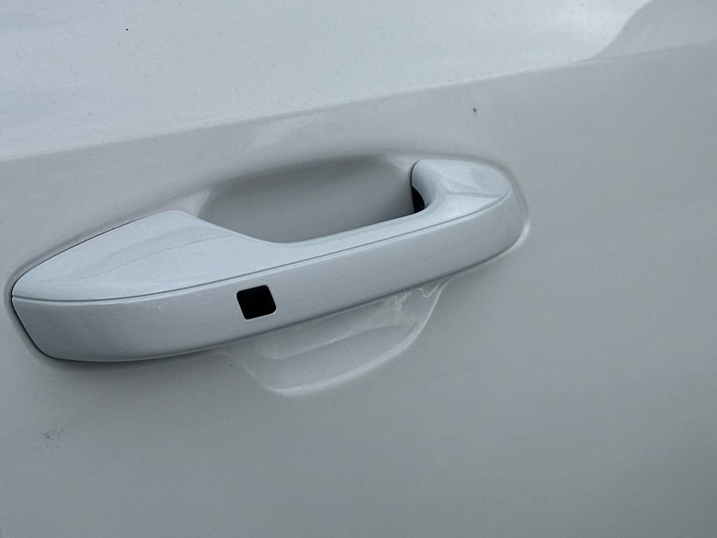 New 2026 Kia Sorento S FWD image 8