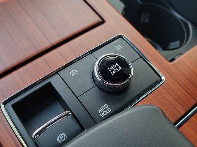Used 2024 Lincoln Navigator L Reserve AWD/4WD image 19