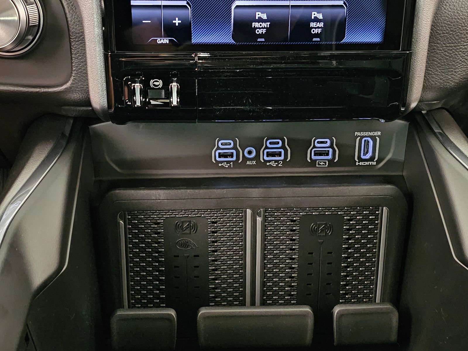 New 2026 RAM 1500 Laramie w/ Night Edition image 28