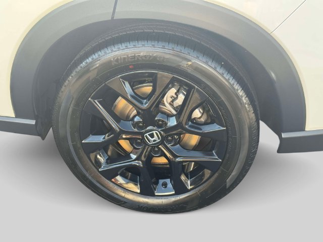 Used 2024 Honda HR-V Sport image 10