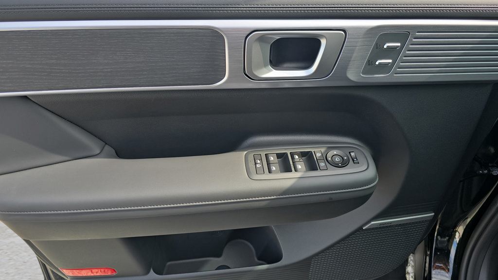 New 2026 Hyundai Santa Fe Limited AWD/4WD image 16