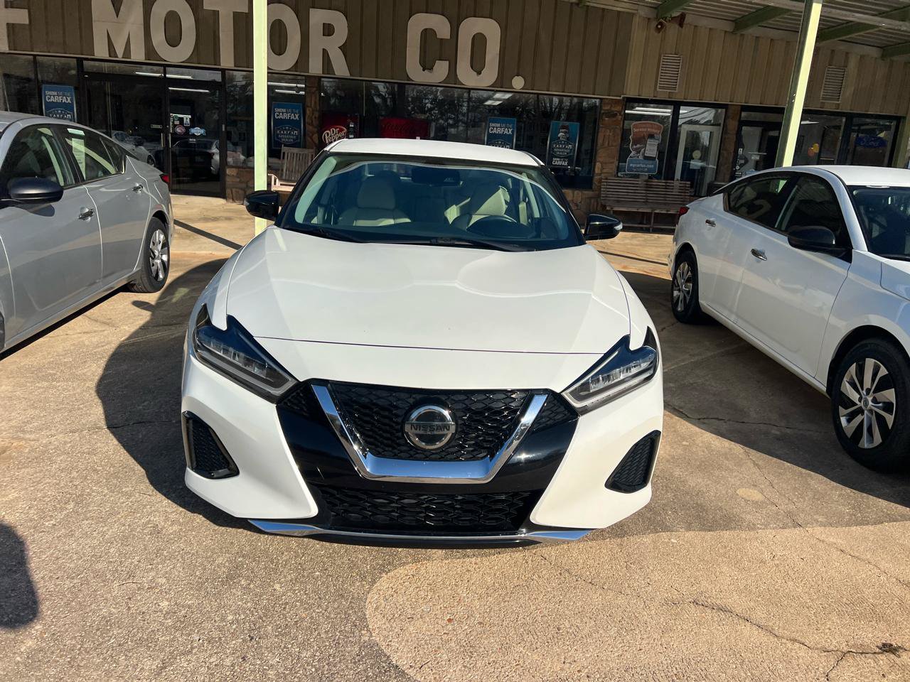 Used 2022 Nissan Maxima SV w/ Floor Mat Group FWD image 3