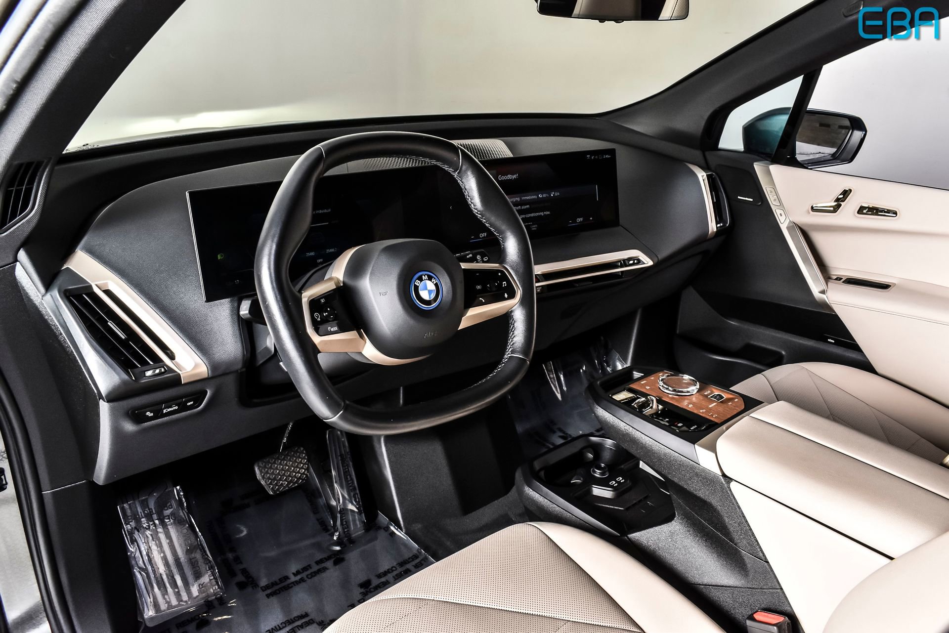Used 2023 BMW iX xDrive50 w/ Premium Package AWD/4WD image 13