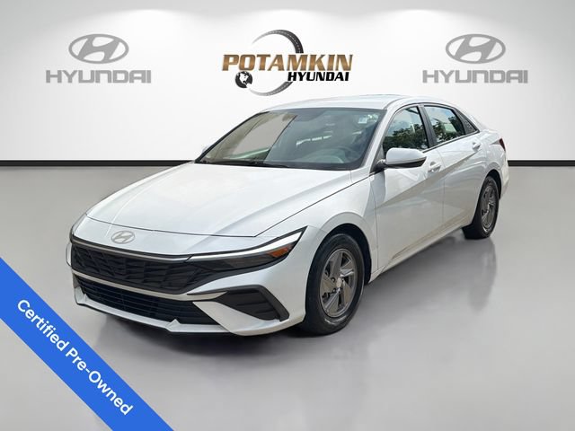 Certified 2025 Hyundai Elantra SE