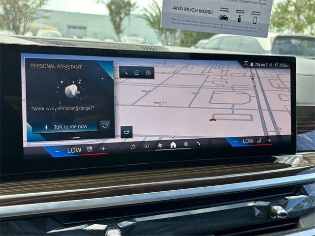 Used 2025 BMW X5 xDrive50e image 11