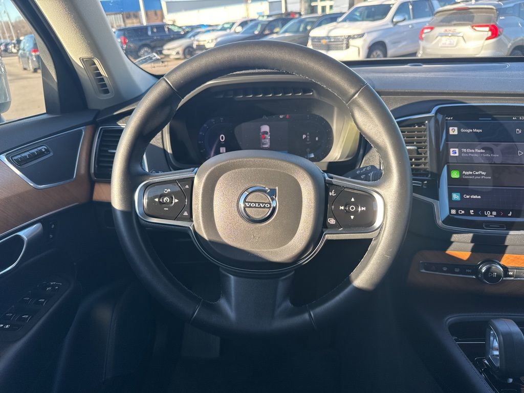 Used 2024 Volvo XC90 B5 Plus image 16