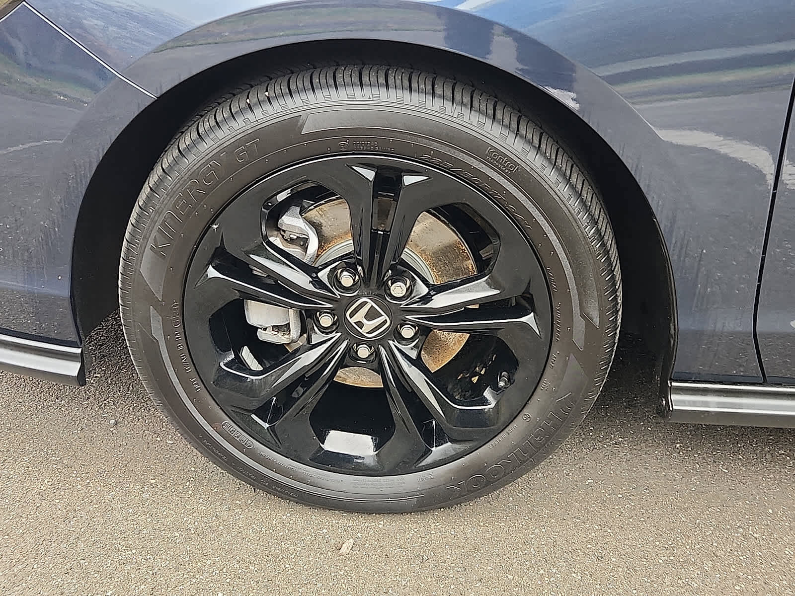 Certified 2025 Honda Accord SE image 9