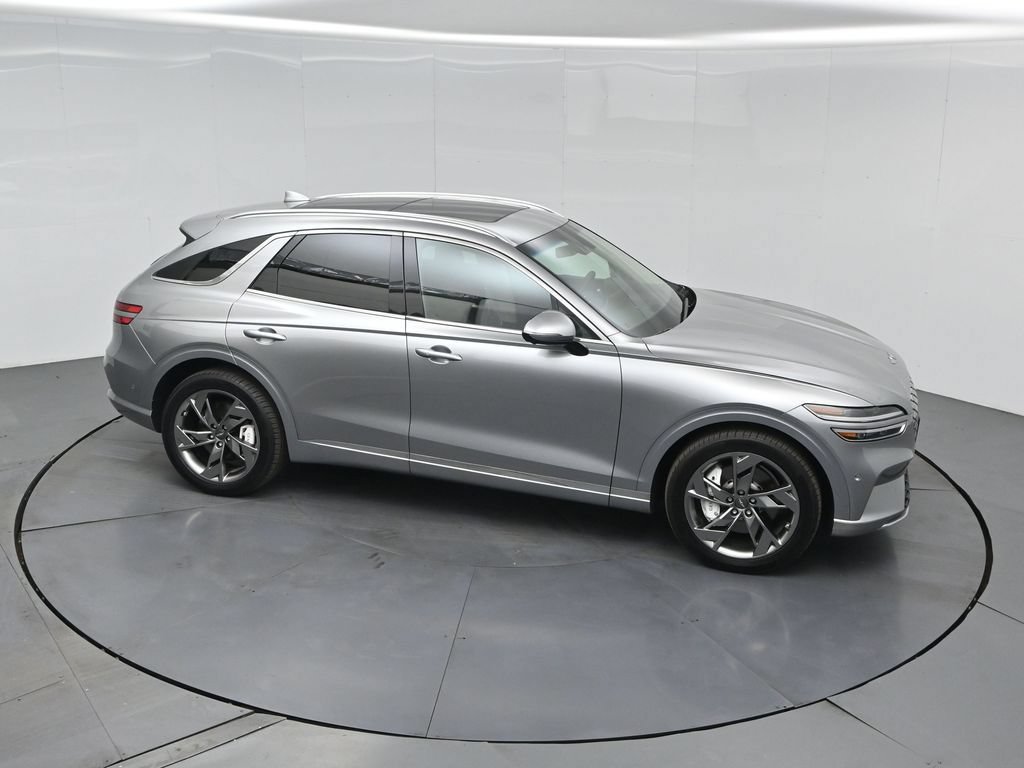 Used 2025 Genesis Electrified GV70 w/ Prestige Package AWD/4WD image 46