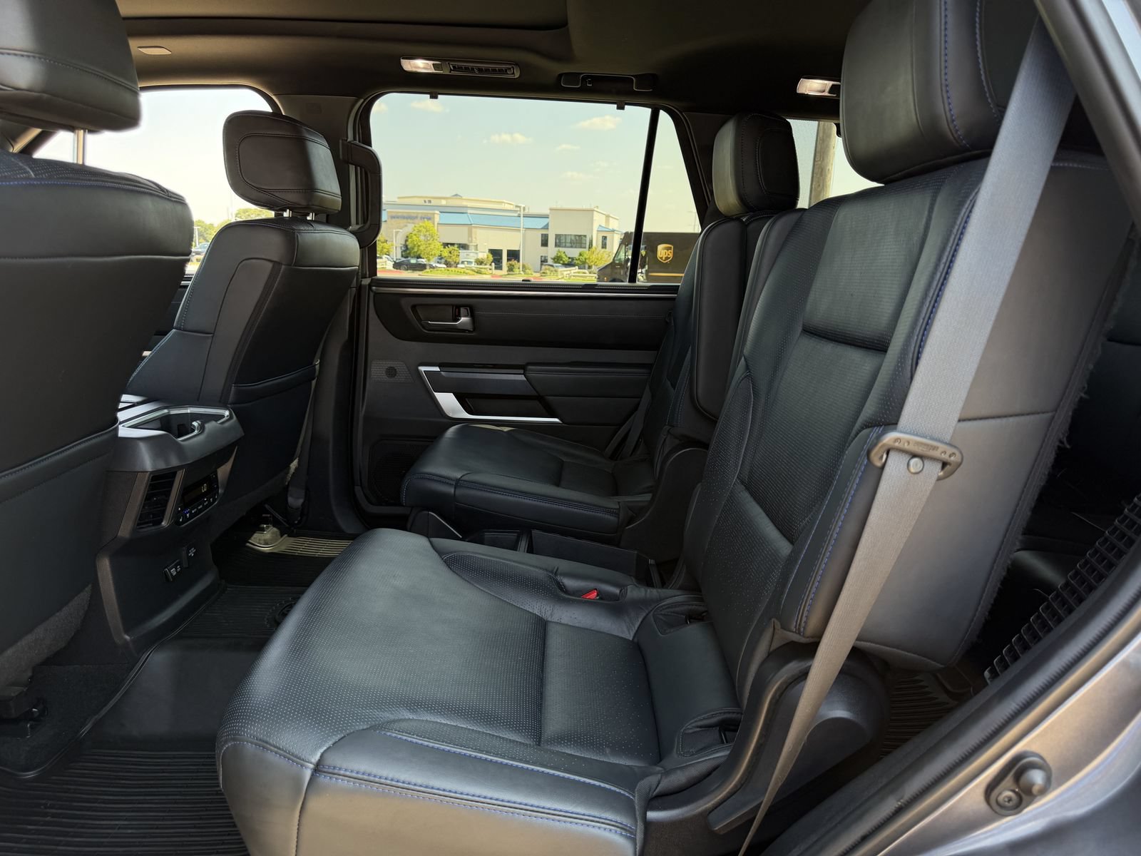 Used 2024 Toyota Sequoia Platinum AWD/4WD image 30