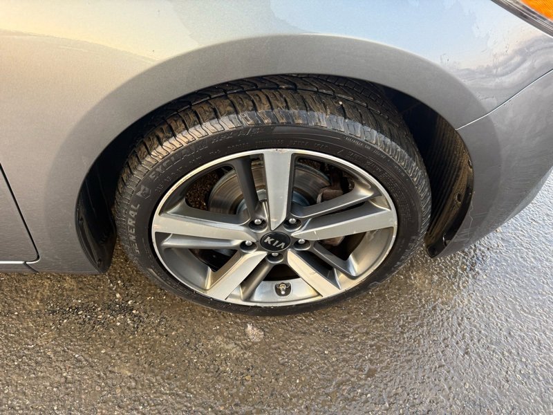 Used 2017 Kia Forte EX w/ EX Premium Tech Package image 18