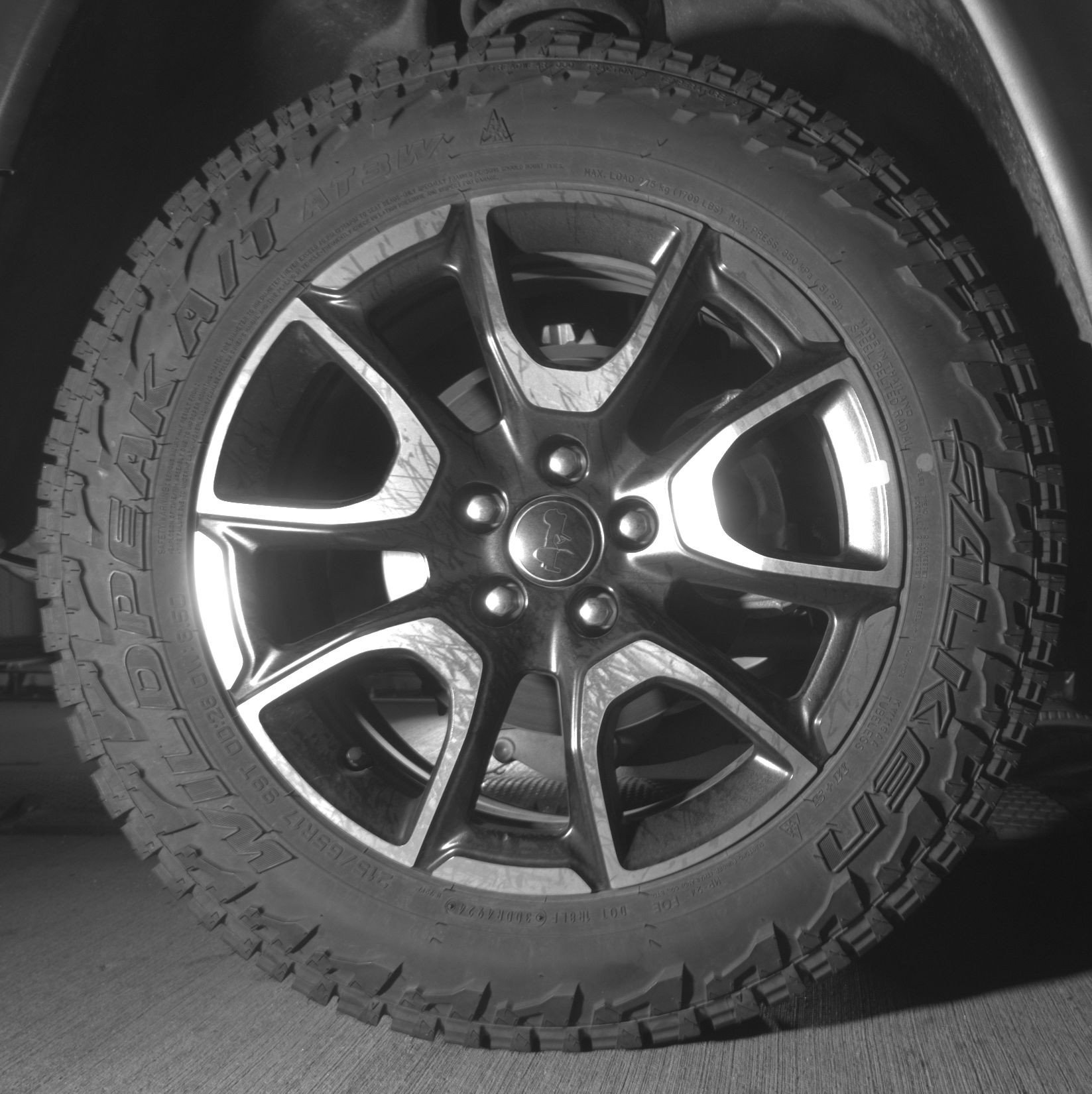 Used 2025 Jeep Compass Trailhawk AWD/4WD image 15