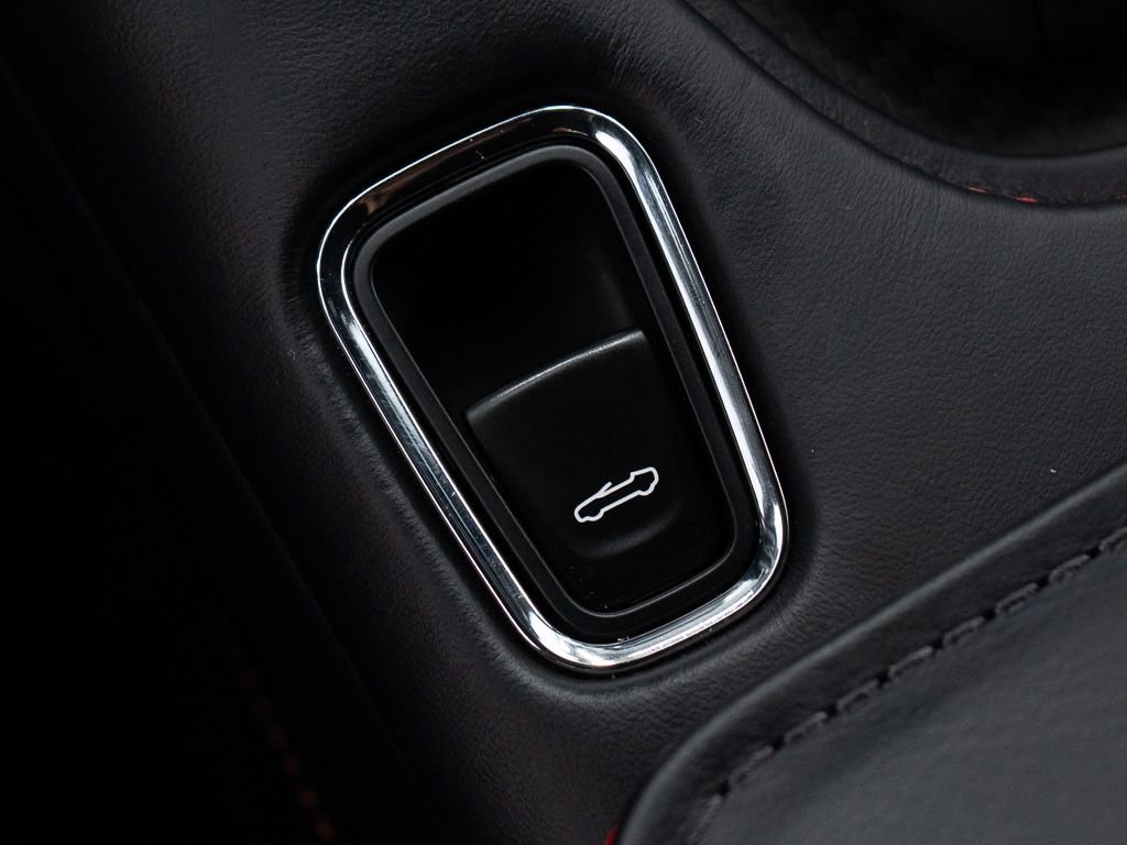 Used 2023 Aston Martin DBS Superleggera Volante image 36