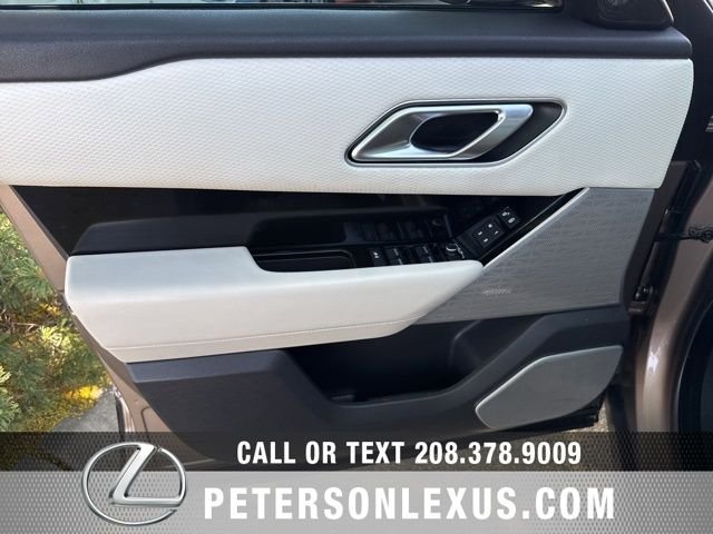 Used 2019 Land Rover Range Rover Velar R-Dynamic SE AWD/4WD image 21