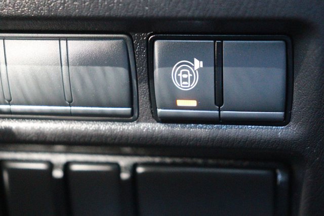 Used 2024 Nissan Armada SV image 27