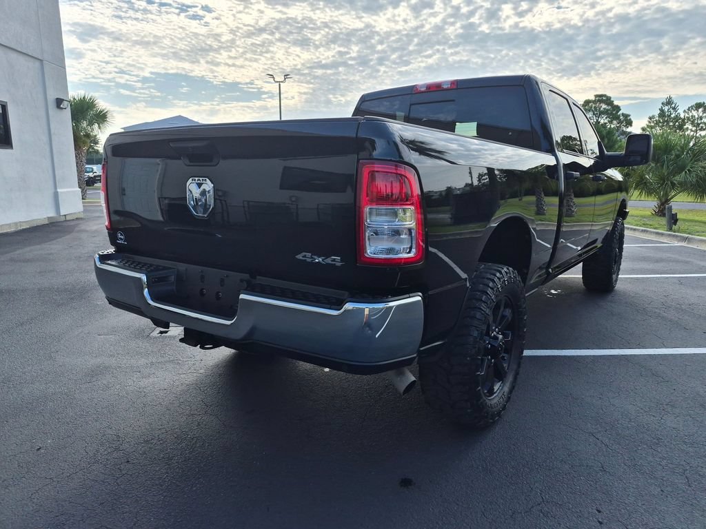Used 2024 RAM 2500 Tradesman w/ Chrome Appearance Group AWD/4WD image 5