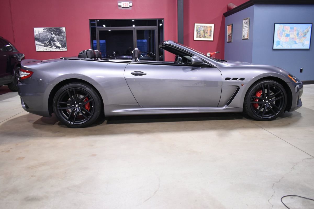 Used 2018 Maserati GranTurismo Sport image 17