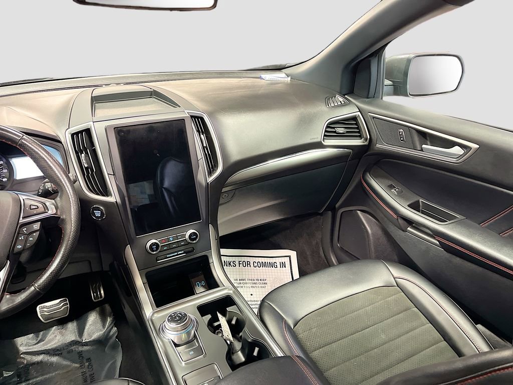 Used 2022 Ford Edge ST-Line image 23