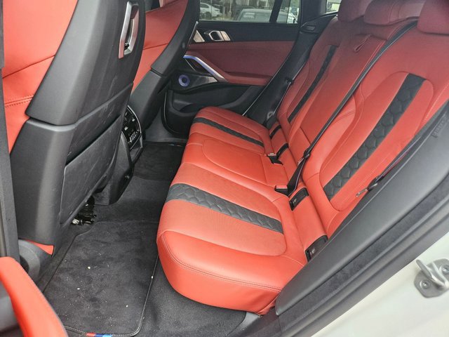Used 2024 BMW X6 M Competition w/ Executive Package image 15
