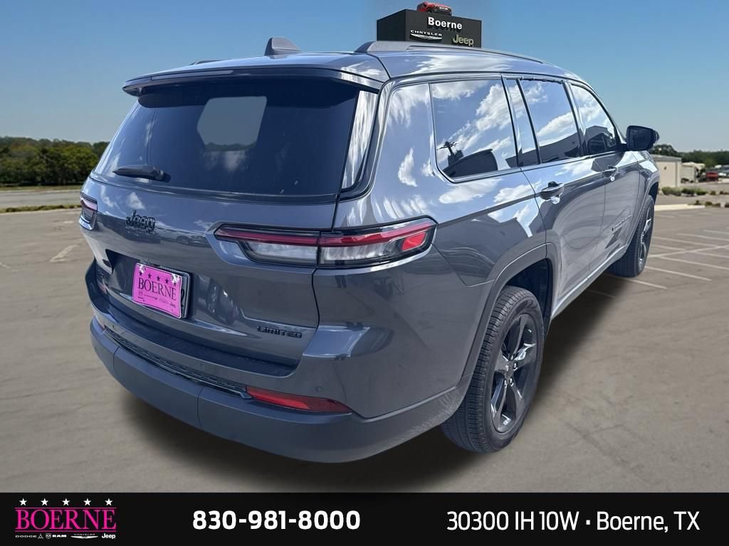 Used 2025 Jeep Grand Cherokee L Limited w/ Black Appearance Package AWD/4WD image 12