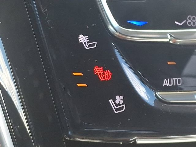 Certified 2020 Cadillac Escalade Premium Luxury w/ Escalade Sport Edition image 25