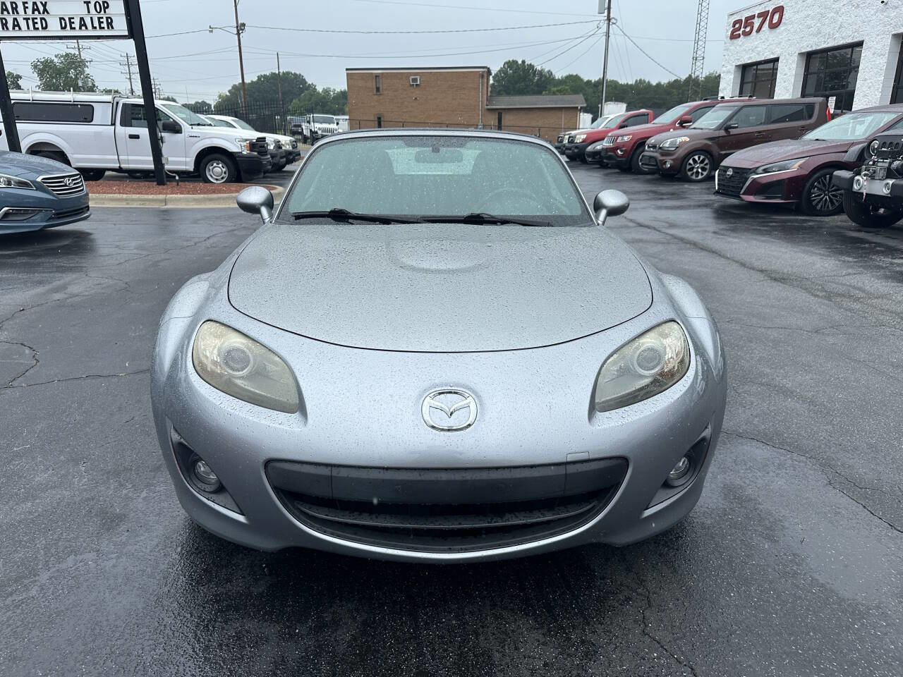 Used 2009 MAZDA MX-5 Miata Sport w/ Convenience Pkg RWD image 2