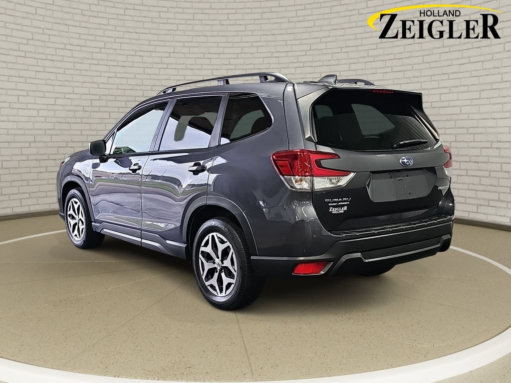 Used 2022 Subaru Forester Premium AWD/4WD image 7