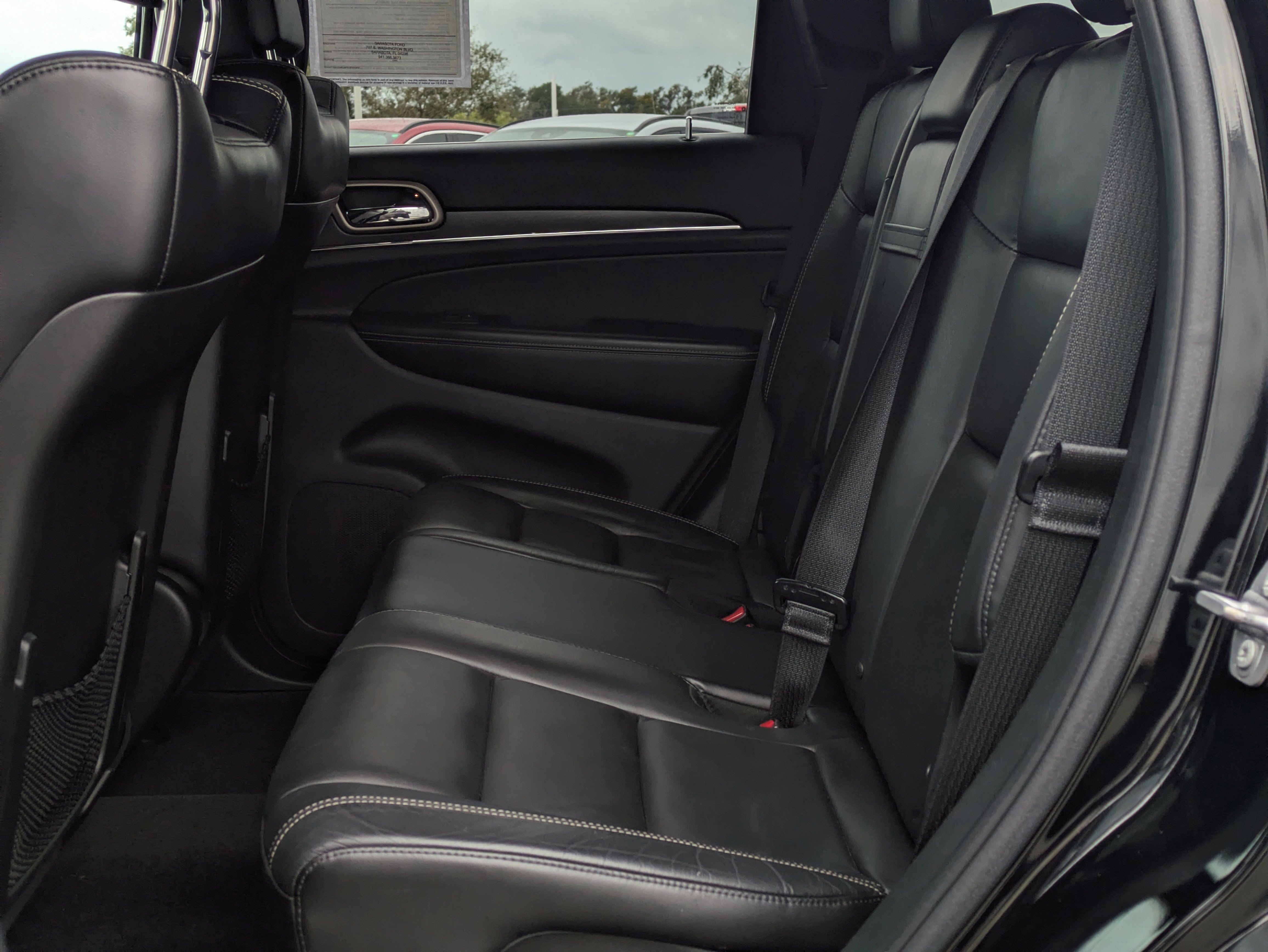 Used 2017 Jeep Grand Cherokee Limited image 15