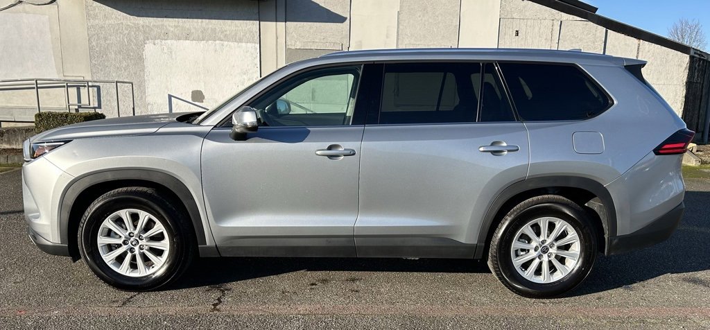 Certified 2025 Toyota Grand Highlander AWD image 8