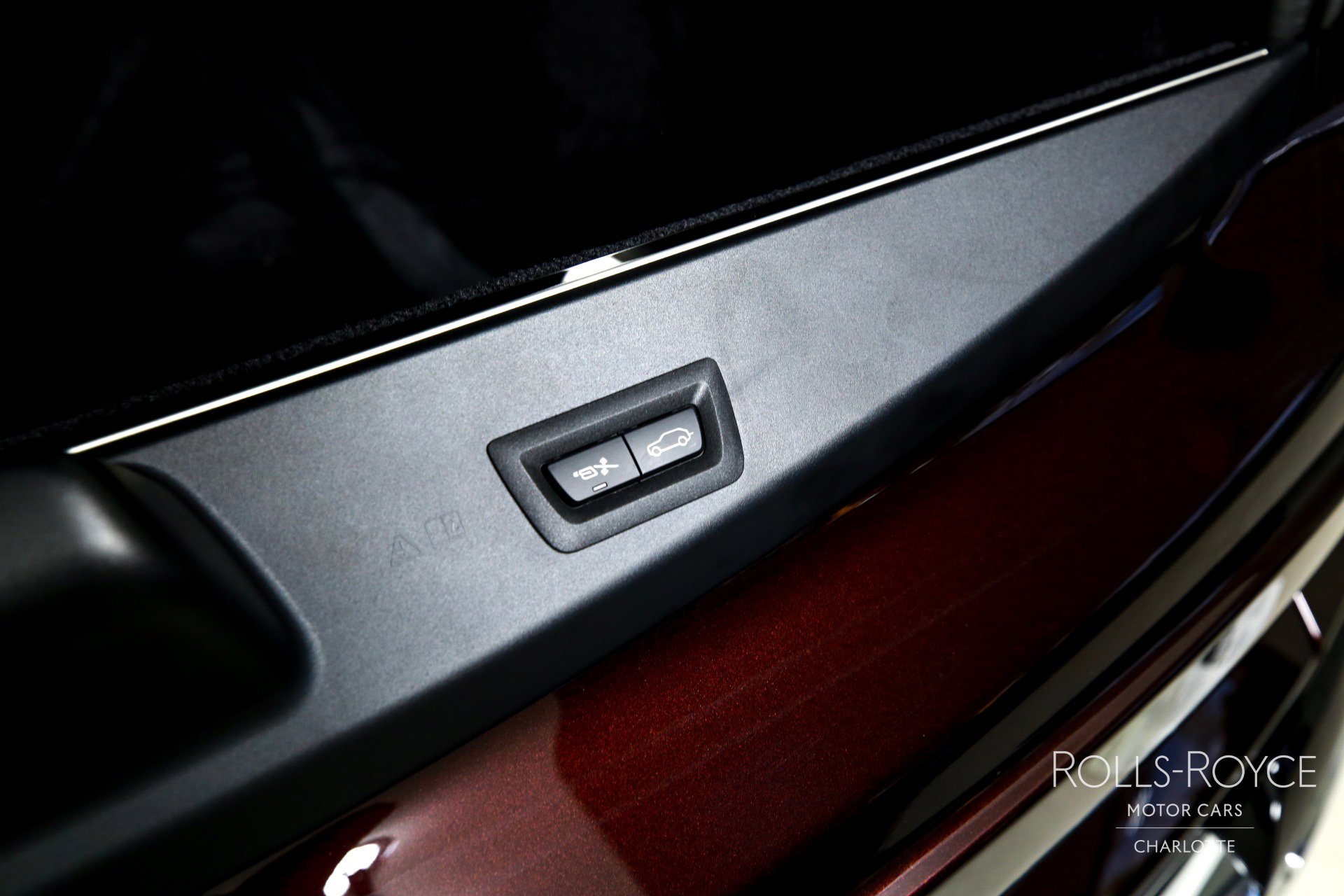 Certified 2025 Rolls-Royce Cullinan image 26