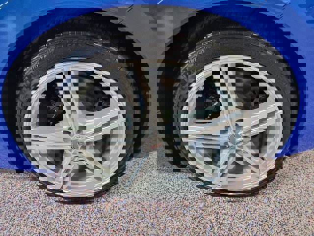 Used 2024 Chevrolet Corvette Stingray Premium Conv RWD image 9