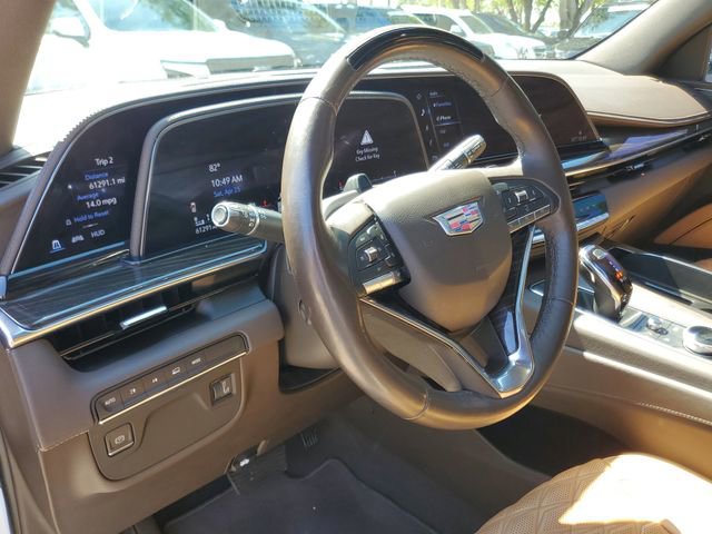 Used 2022 Cadillac Escalade ESV Premium Luxury AWD/4WD image 19
