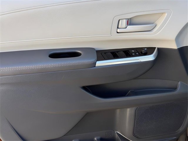 Used 2024 Toyota Sienna LE image 16