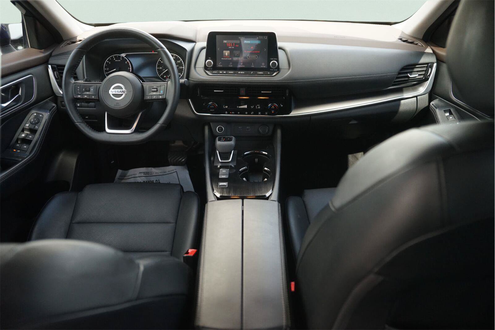 Used 2021 Nissan Rogue SV w/ Premium Package FWD image 21