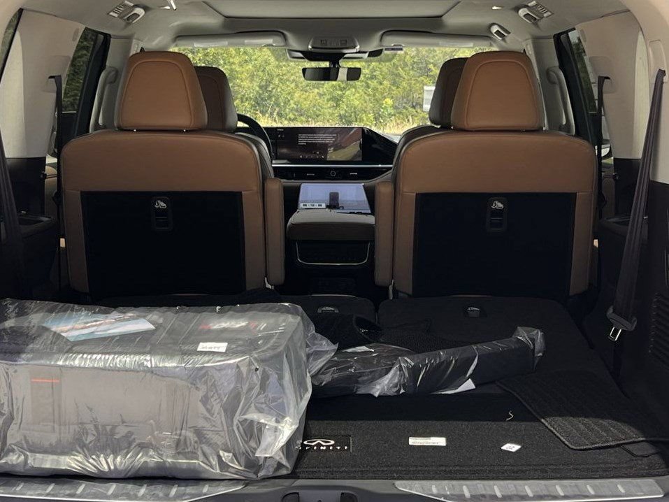 New 2027 INFINITI QX80 Luxe RWD image 26