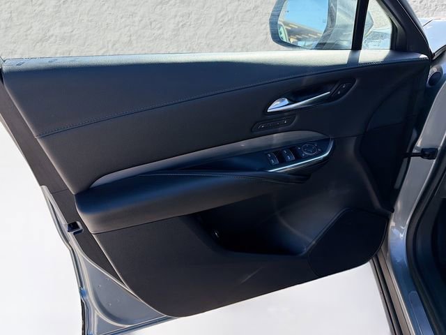 Used 2024 Cadillac XT4 Premium Luxury image 21