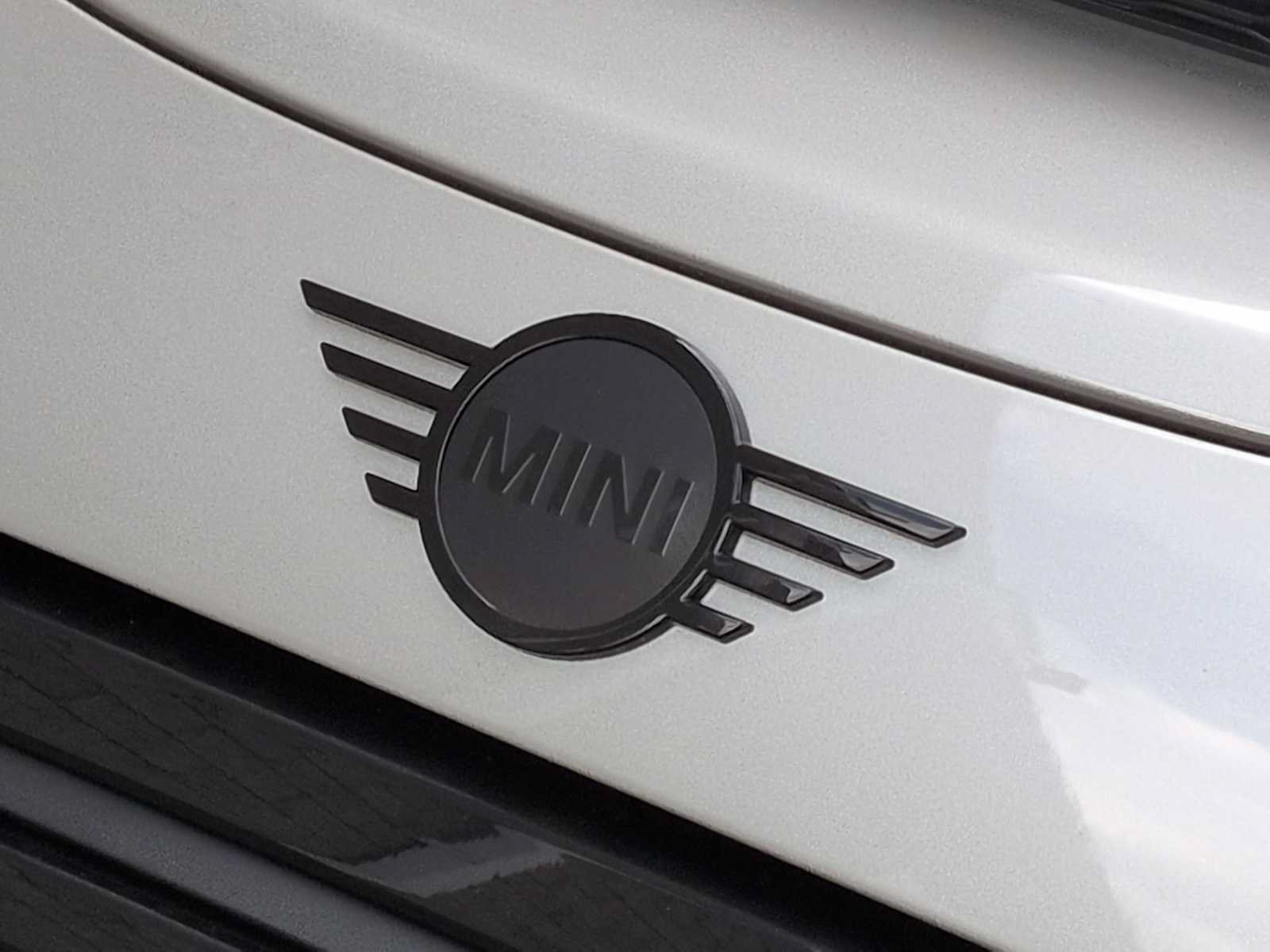 Used 2024 MINI Cooper SE FWD image 11