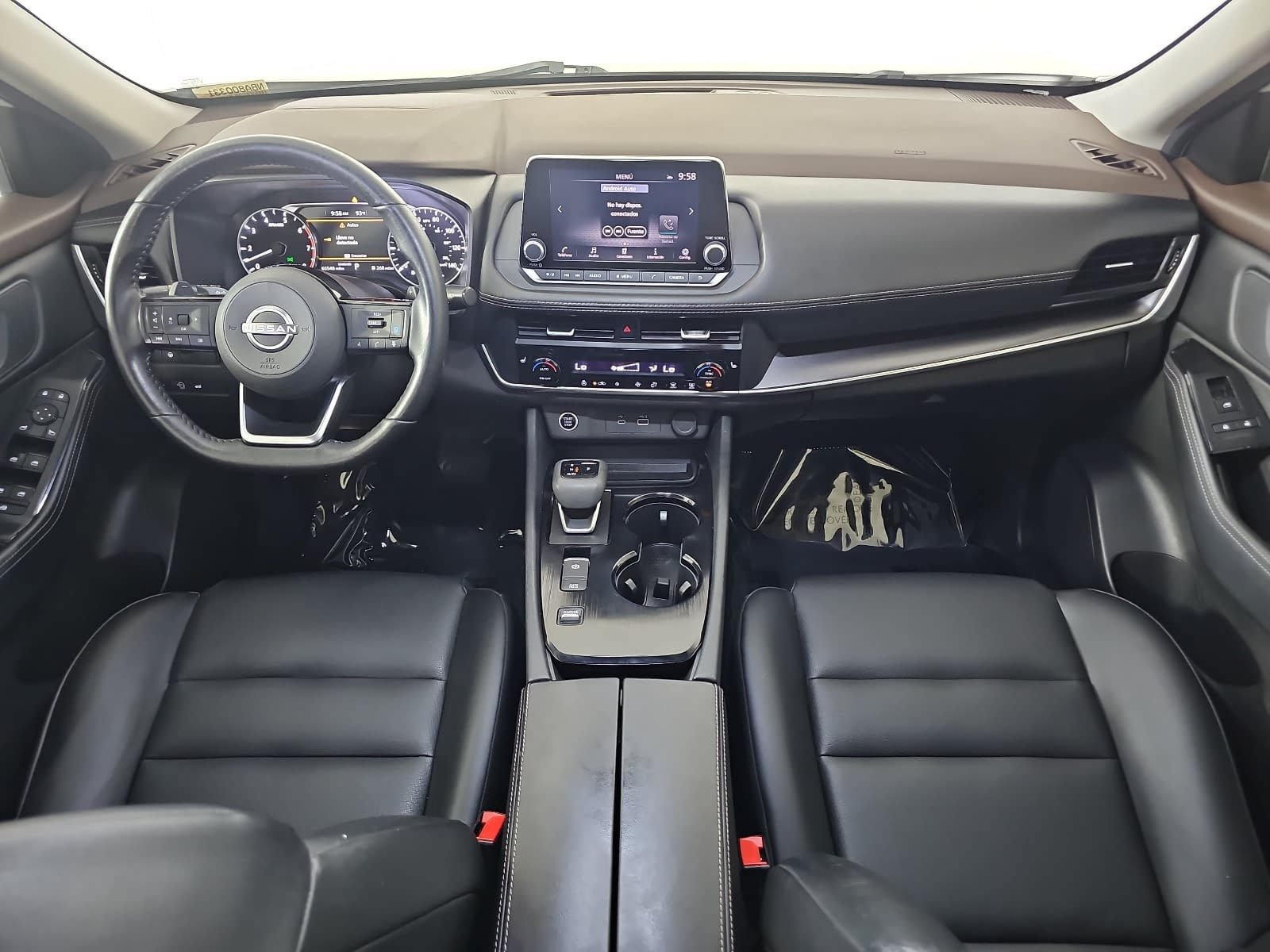 Used 2023 Nissan Rogue SV w/ SV Premium B Package FWD image 11