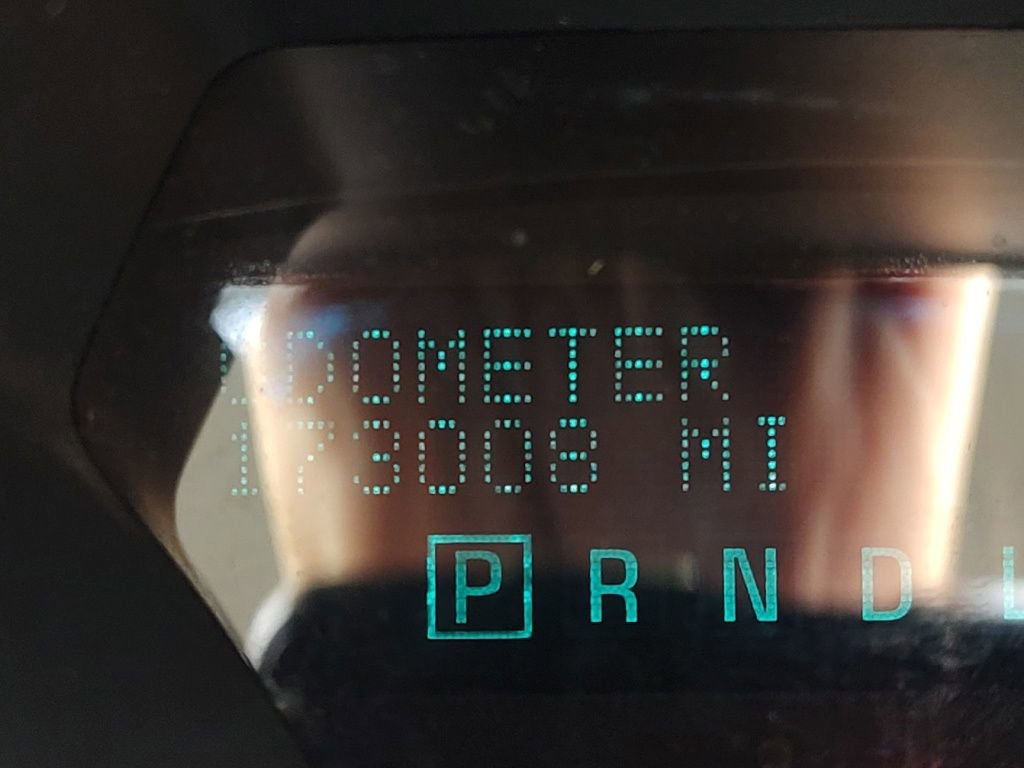 Used 2017 Chevrolet Traverse LT w/ Style and Technology Package image 23