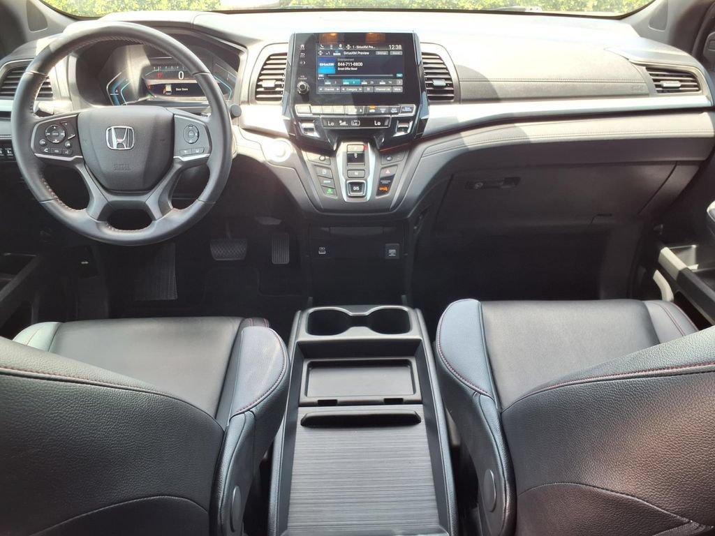 Used 2023 Honda Odyssey Sport image 9