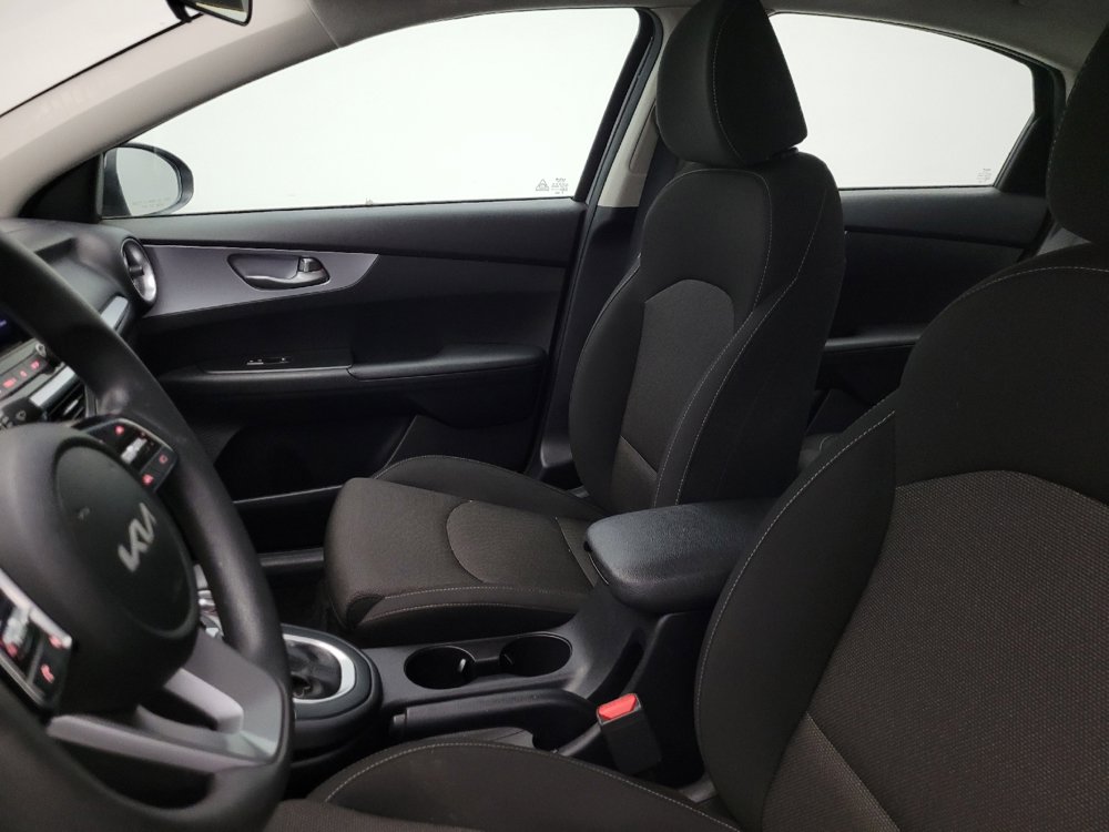 Used 2022 Kia Forte LXS FWD image 17