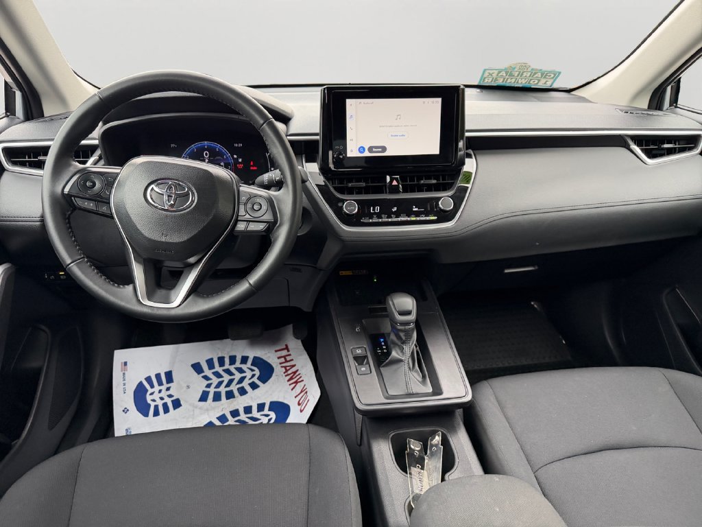 Used 2026 Toyota Corolla Cross LE AWD/4WD image 16
