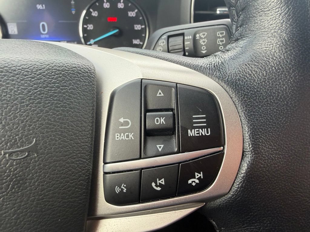 Used 2022 Ford Explorer XLT w/ Equipment Group 202A AWD/4WD image 14
