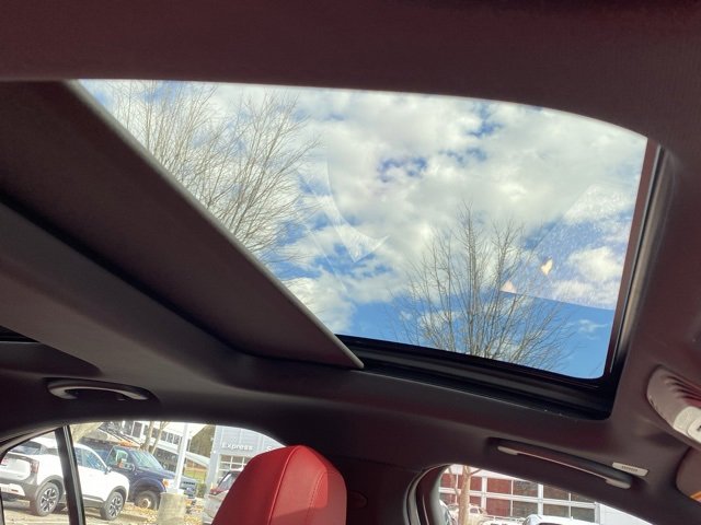 New 2025 Alfa Romeo Giulia AWD image 40