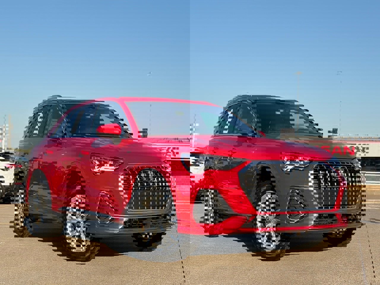 Used 2023 Audi Q3 2.0T Premium image 2