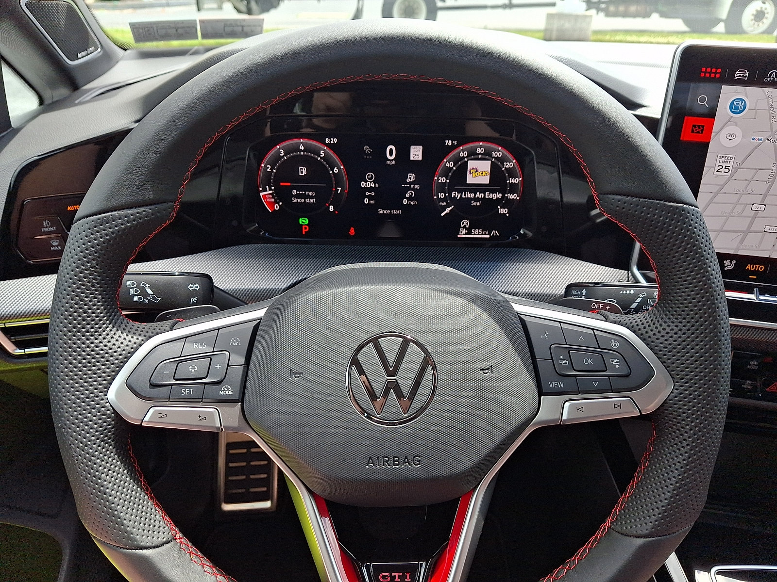 New 2026 Volkswagen GTI SE FWD image 10