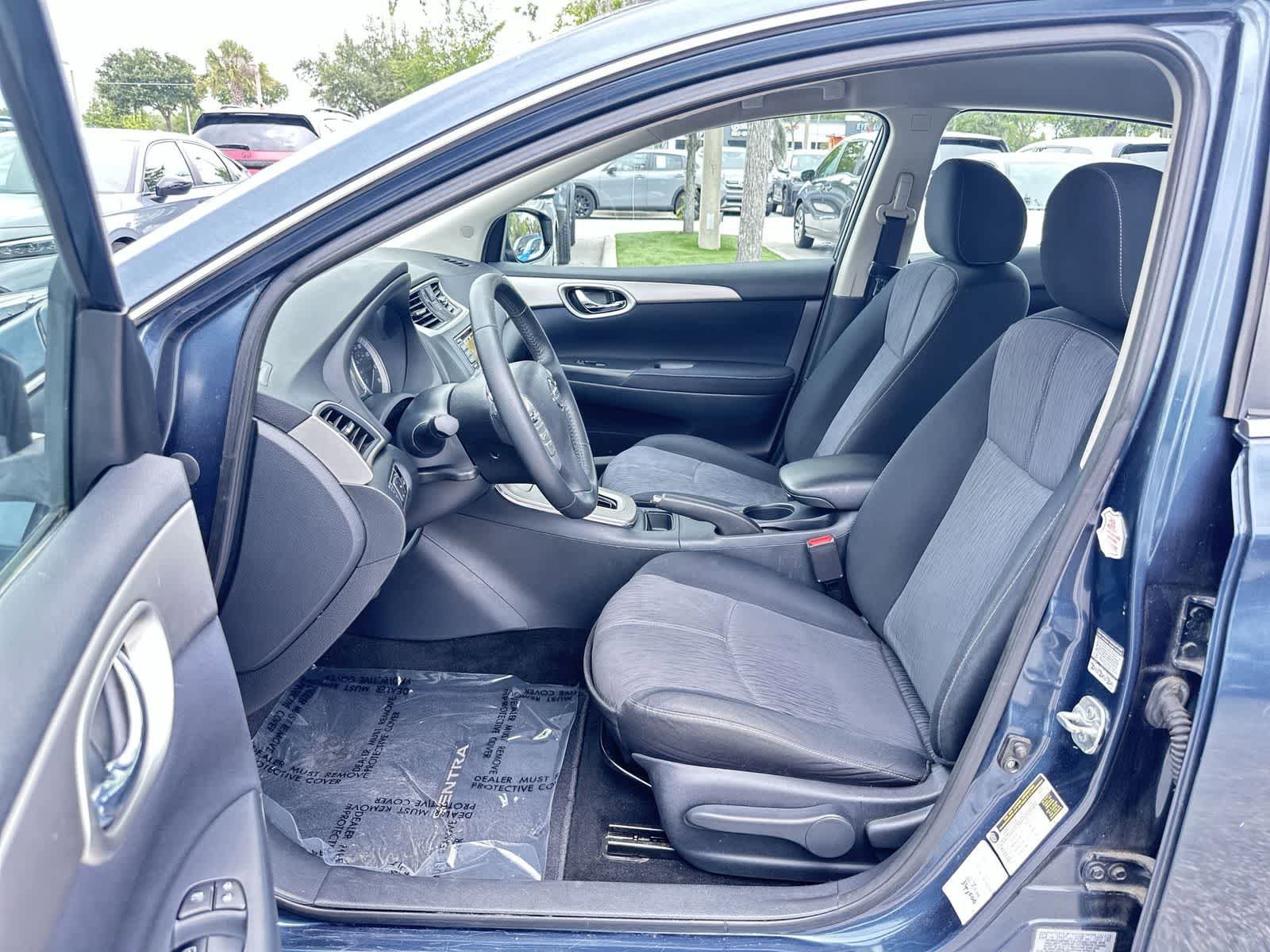 Used 2015 Nissan Sentra SV FWD image 2