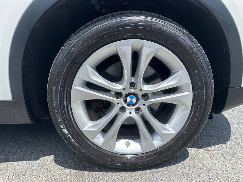 Used 2017 BMW X4 xDrive28i AWD/4WD image 8