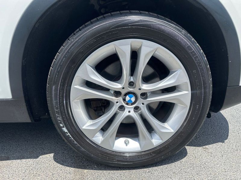 Used 2017 BMW X4 xDrive28i AWD/4WD image 8