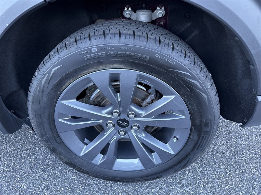 Used 2023 Ford Explorer XLT w/ Equipment Group 202A image 22